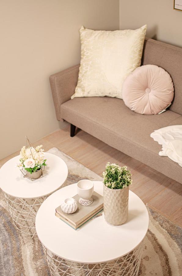Cozy And Classy Studio Across Airport Terminal 3 파사이 외부 사진